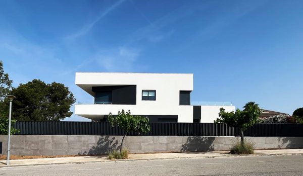 arquitecte_el_vendrell_roger_blasco_calafell_obra_nueva_proyecto_casa_unifamiliar_autopromotor arquitecte_el_vendrell_roger_blasco_calafell_obra_nueva_proyecto_casa_unifamiliar_autopromotor