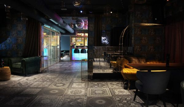 arquitecto_salou_tarragona_reus_roger_blasco_restaurante_bar_sexycat_interiorismo_contract_local arquitecto_salou_tarragona_reus_roger_blasco_restaurante_bar_sexycat_interiorismo_contract_local